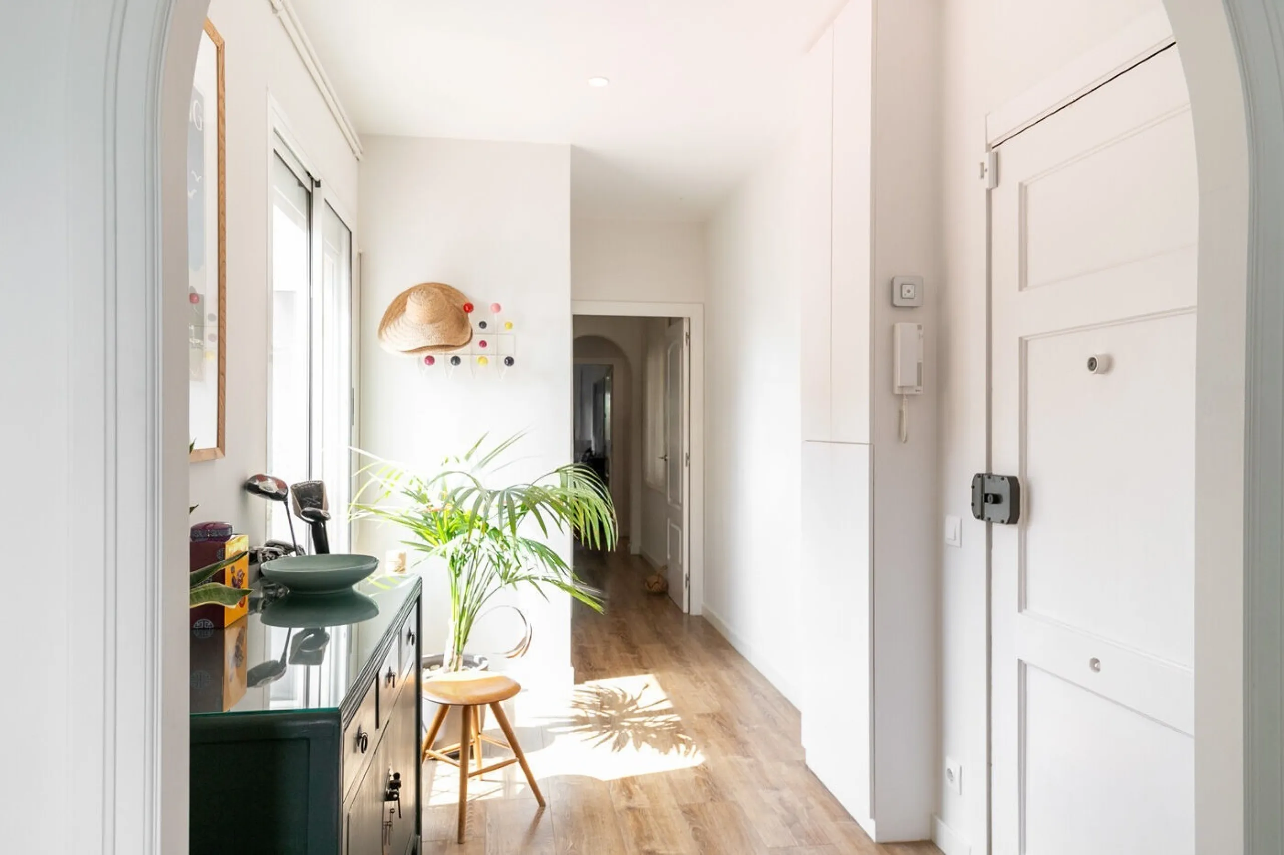 Refurbished Penthouse in Calle Laforja – Turó Parc Area, Barcelona