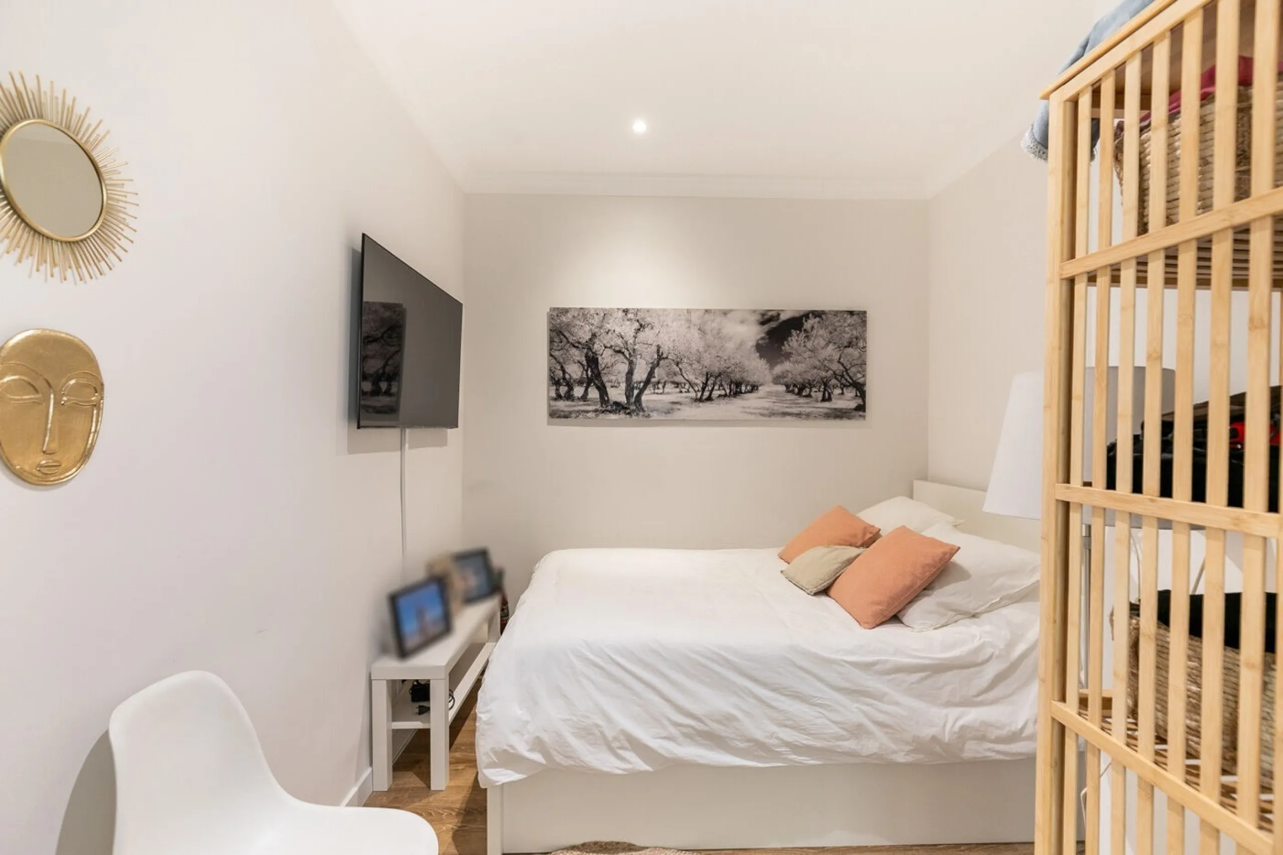 Refurbished Penthouse in Calle Laforja – Turó Parc Area, Barcelona