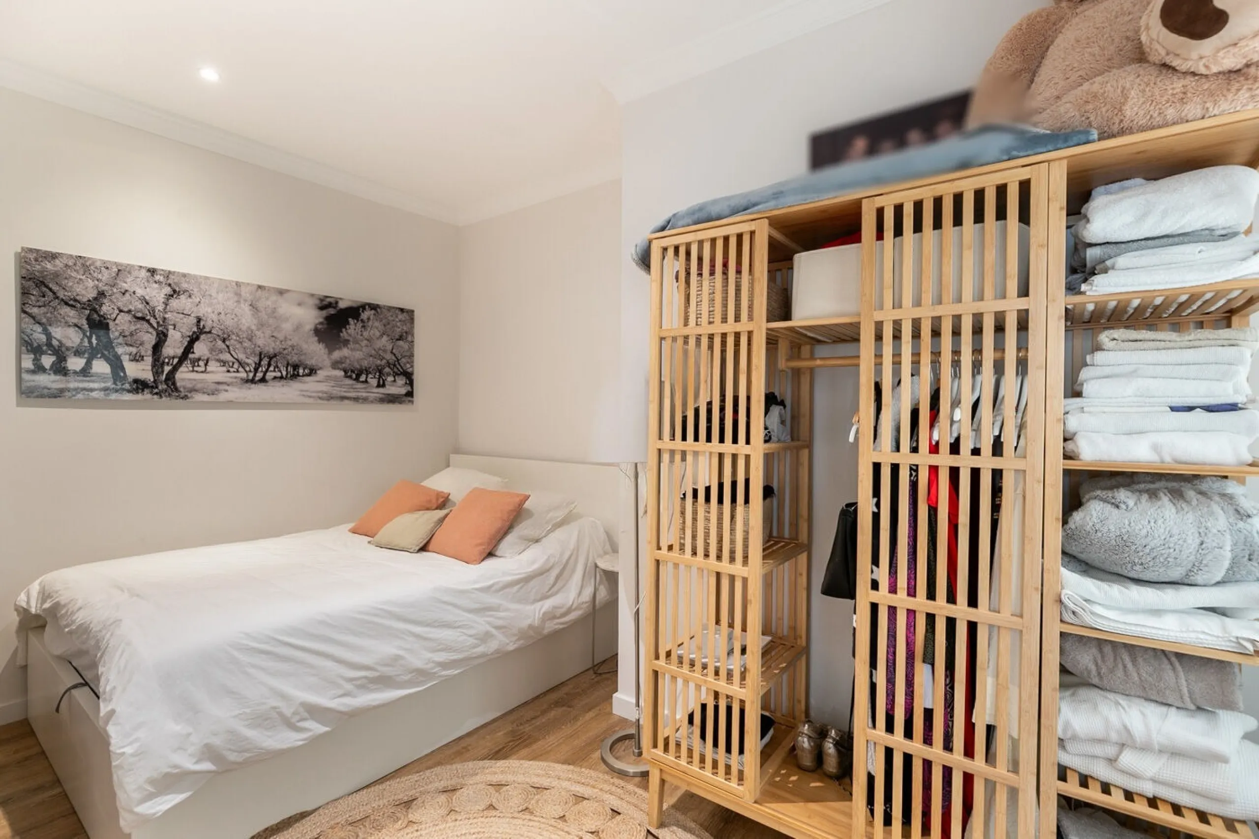 Refurbished Penthouse in Calle Laforja – Turó Parc Area, Barcelona