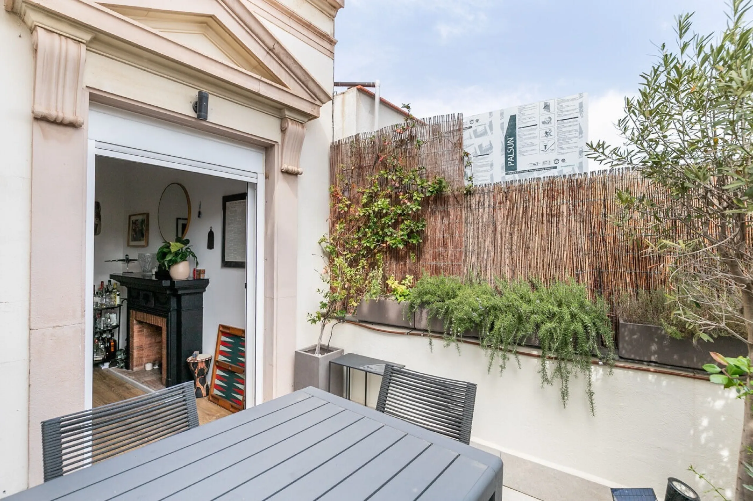 Refurbished Penthouse in Calle Laforja – Turó Parc Area, Barcelona