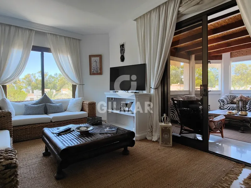 Duplex penthouse in Marbella Este - Málaga