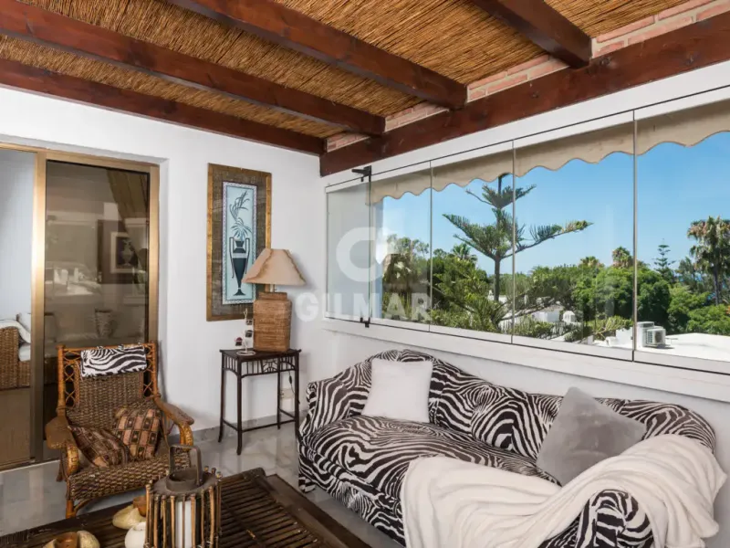 Duplex penthouse in Marbella Este - Málaga