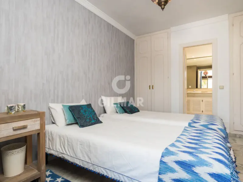 Duplex penthouse in Marbella Este - Málaga