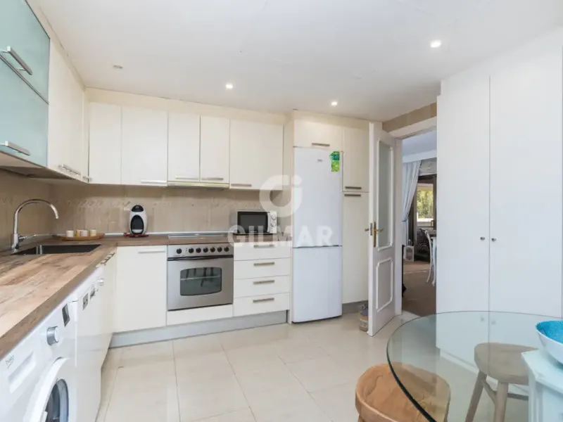 Duplex penthouse in Marbella Este - Málaga