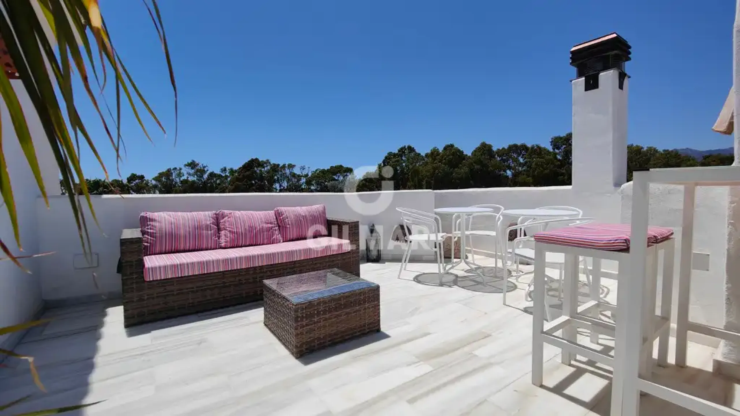 Duplex penthouse in Marbella Este - Málaga
