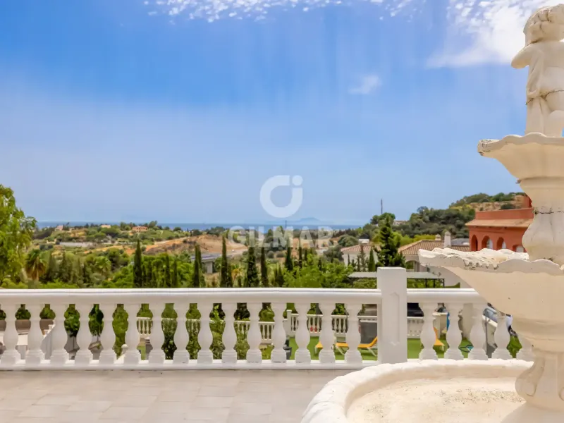 Villa in Estepona Este - Málaga
