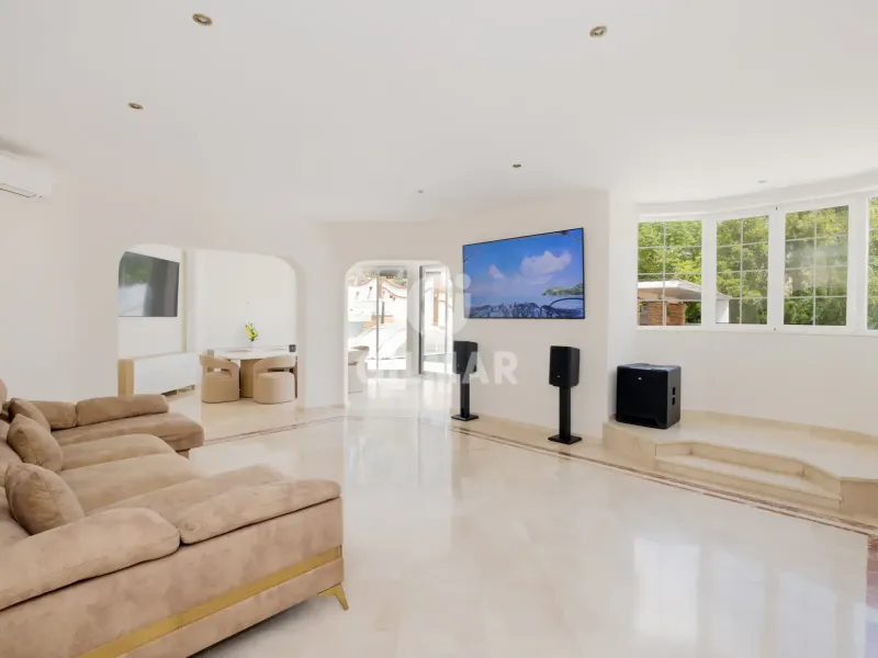 Villa in Estepona Este - Málaga