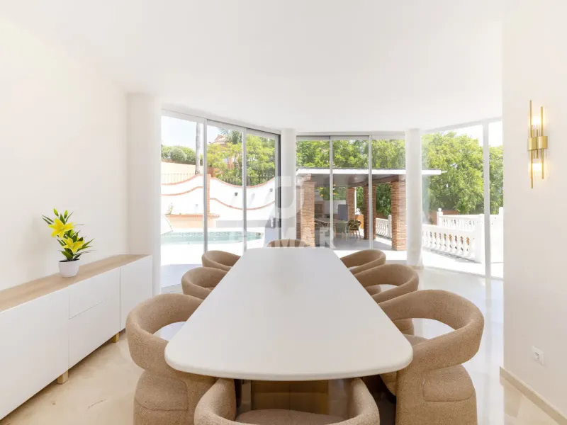 Villa in Estepona Este - Málaga