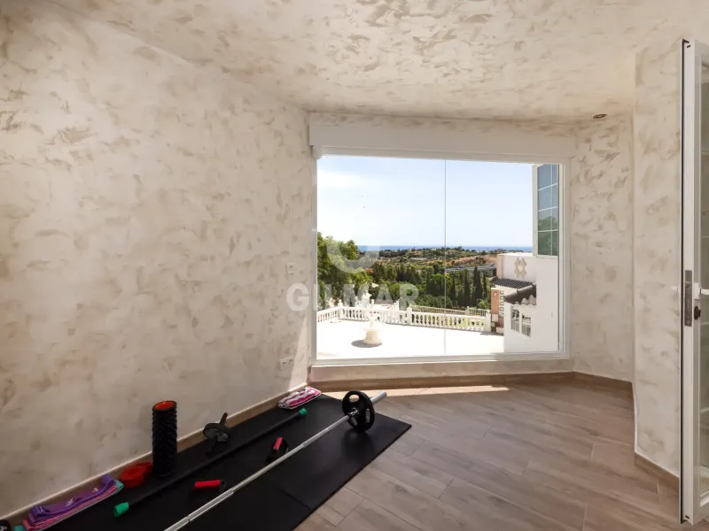 Villa in Estepona Este - Málaga