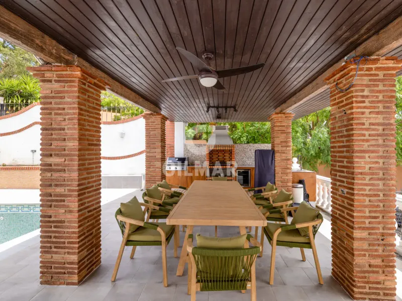 Villa in Estepona Este - Málaga