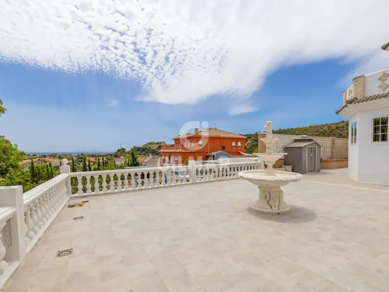 Villa in Estepona Este - Málaga