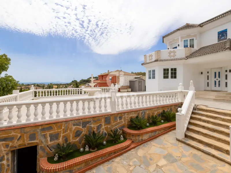 Villa in Estepona Este - Málaga