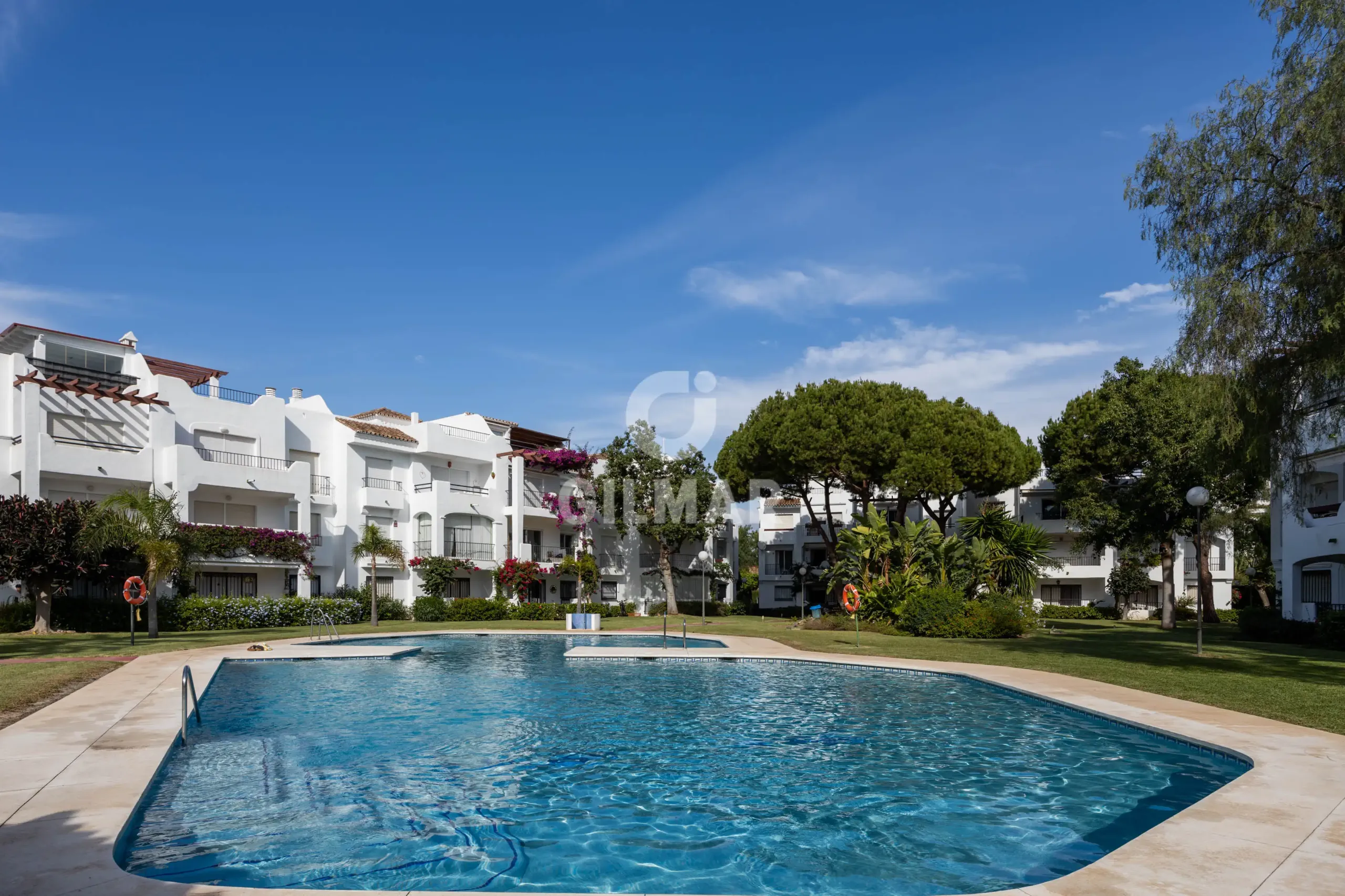 Semi-detached house in Estepona Este - Málaga