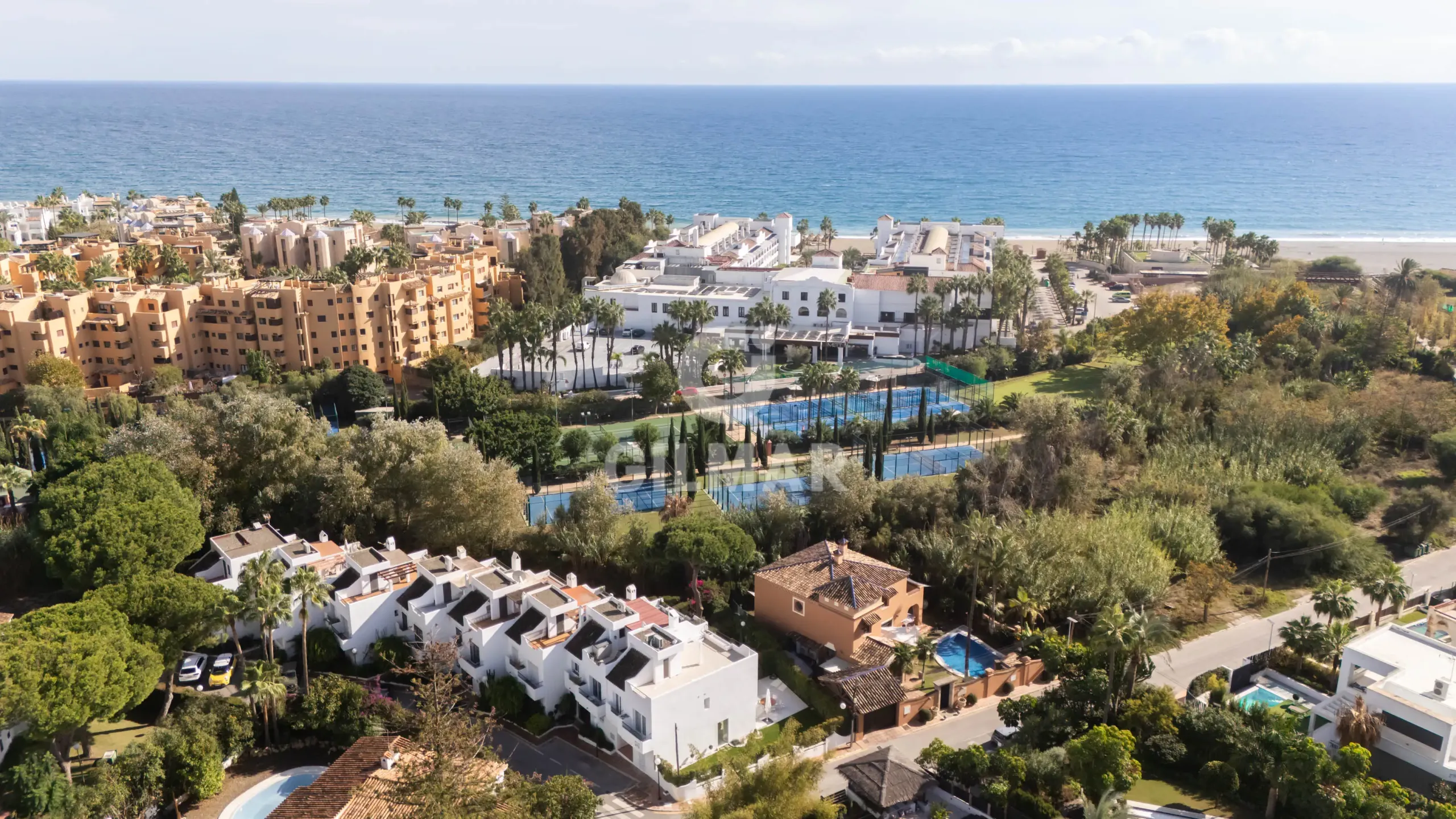 Semi-detached house in Estepona Este - Málaga