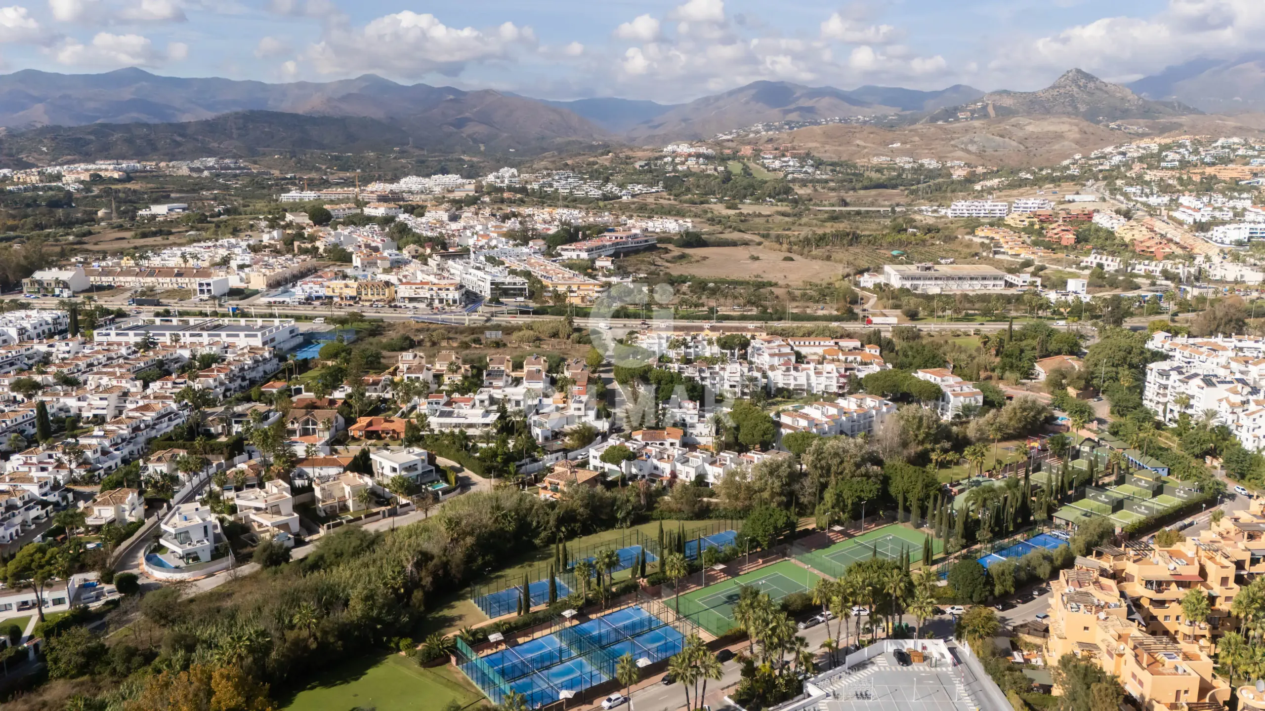Semi-detached house in Estepona Este - Málaga