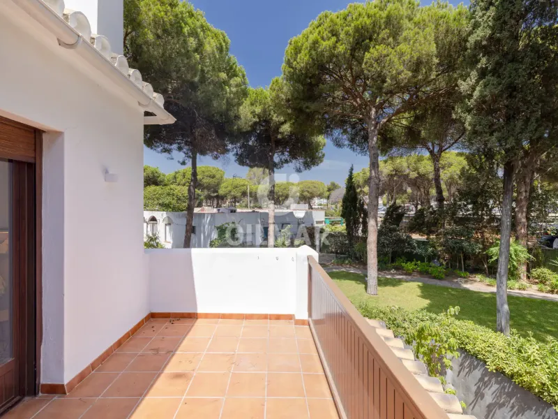 Townhouse in Estepona Este - Málaga