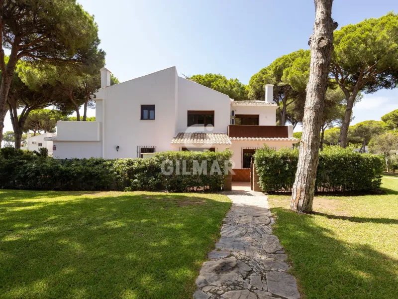 Townhouse in Estepona Este - Málaga