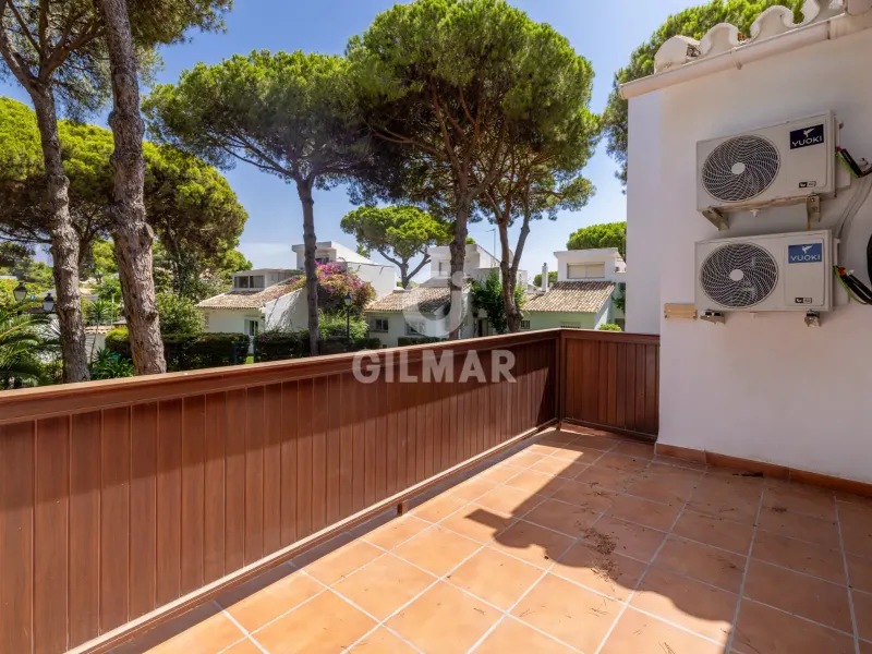 Townhouse in Estepona Este - Málaga