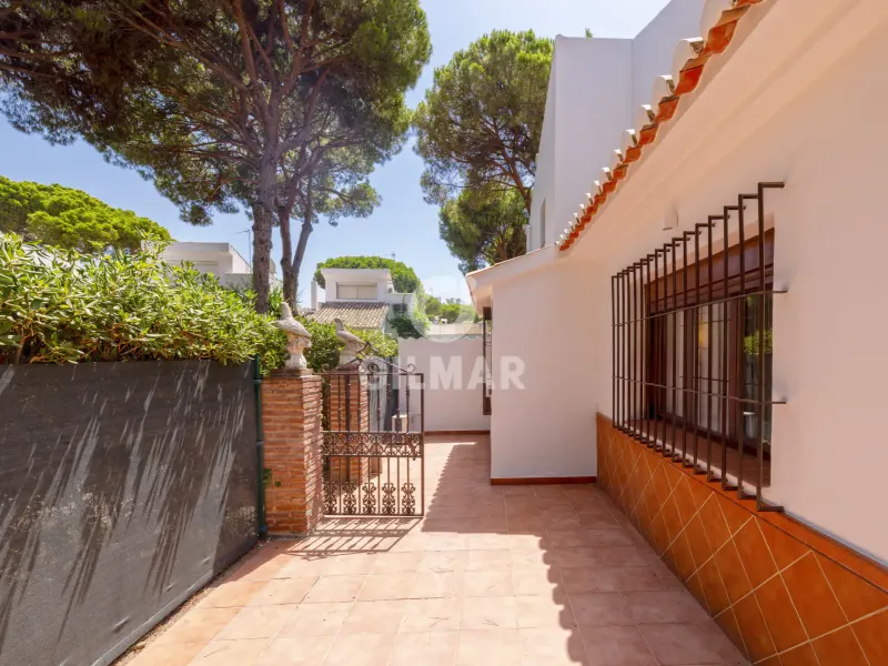 Townhouse in Estepona Este - Málaga
