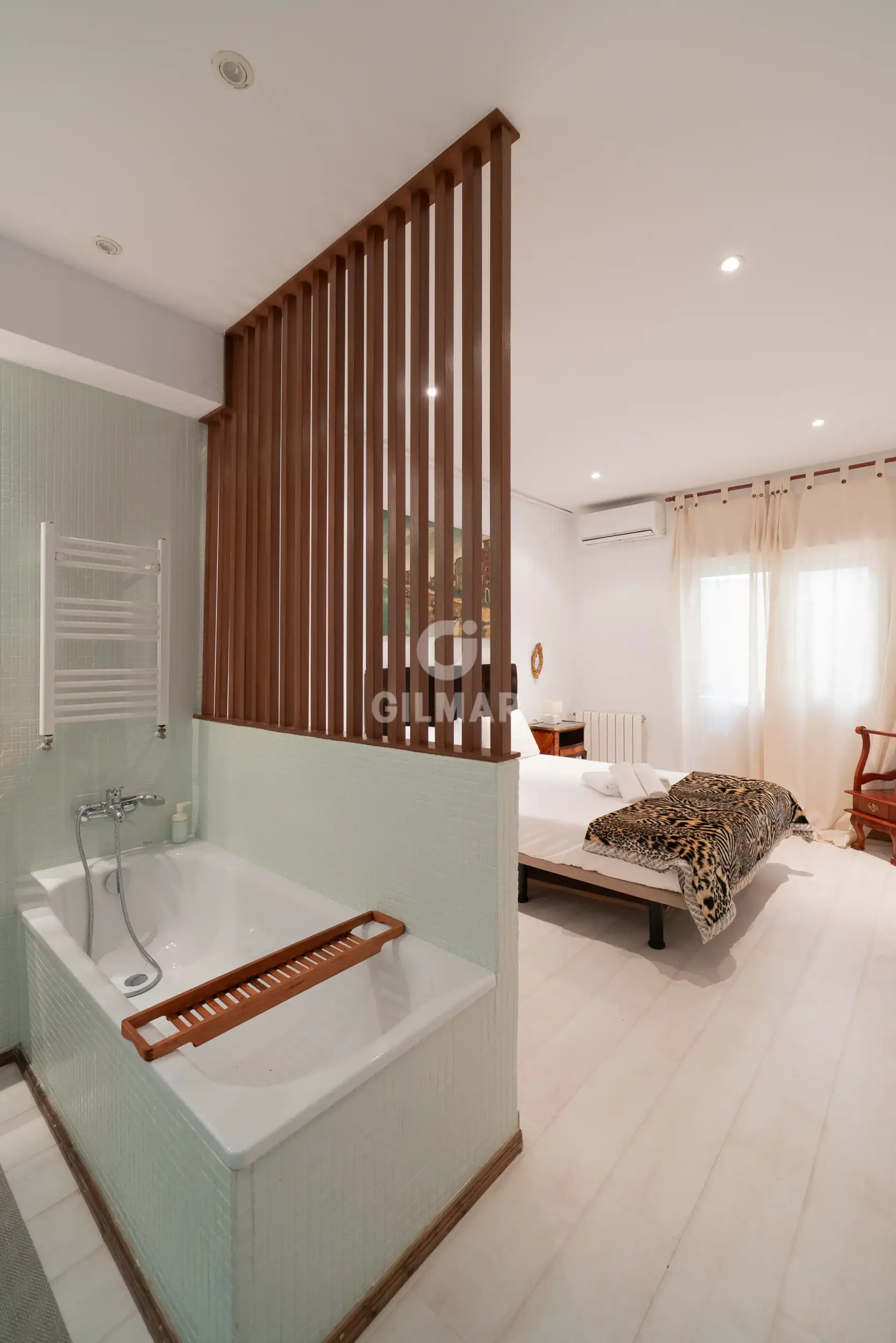 Apartment in Nueva España - Madrid