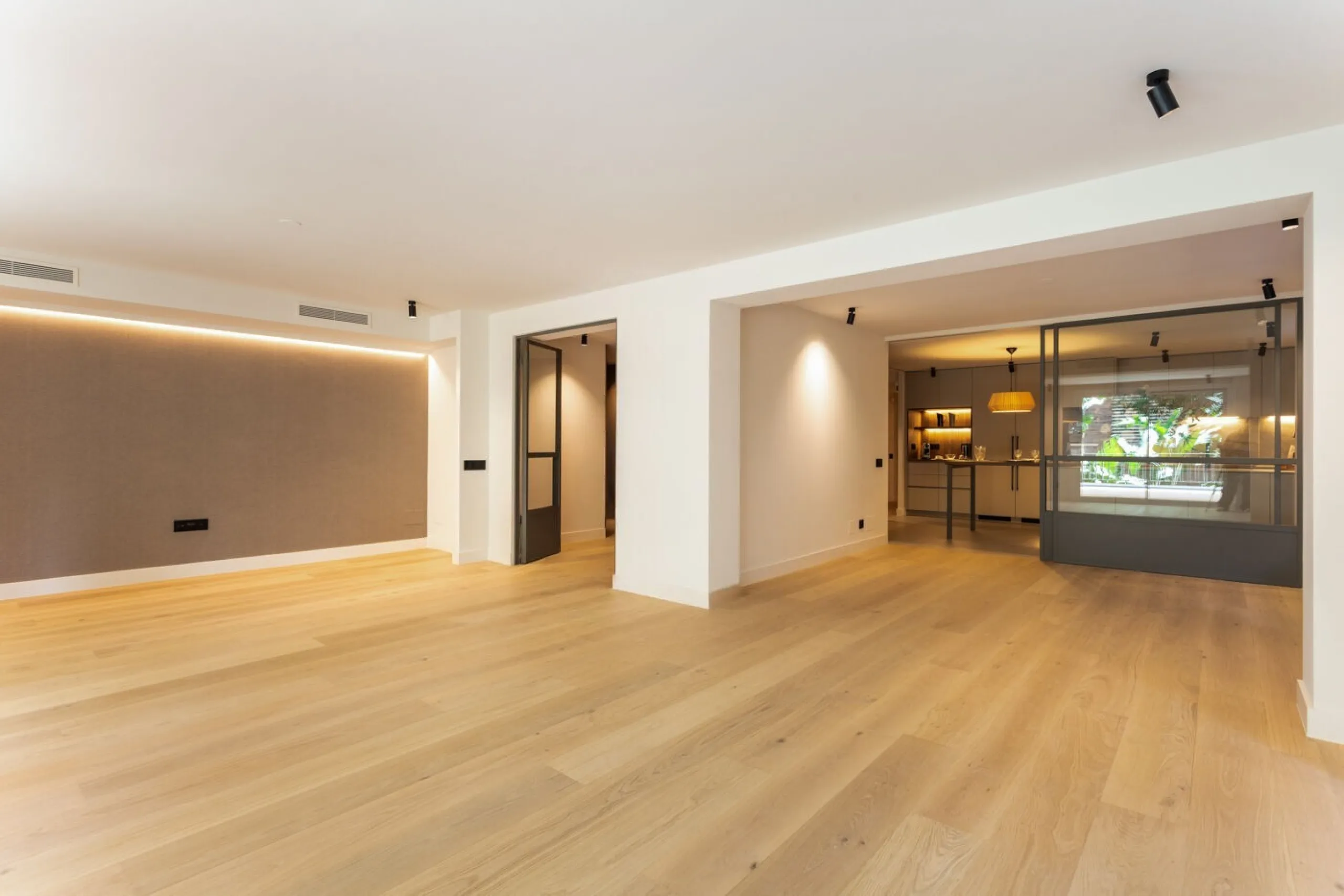 Elegant New Home in Turó Park with Terrace and Parking, Barcelona