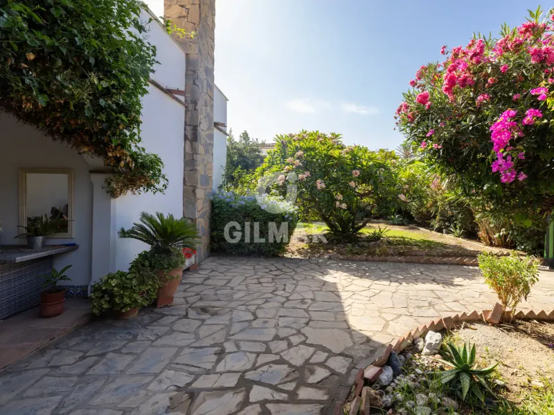 Villa in Estepona Oeste - Málaga