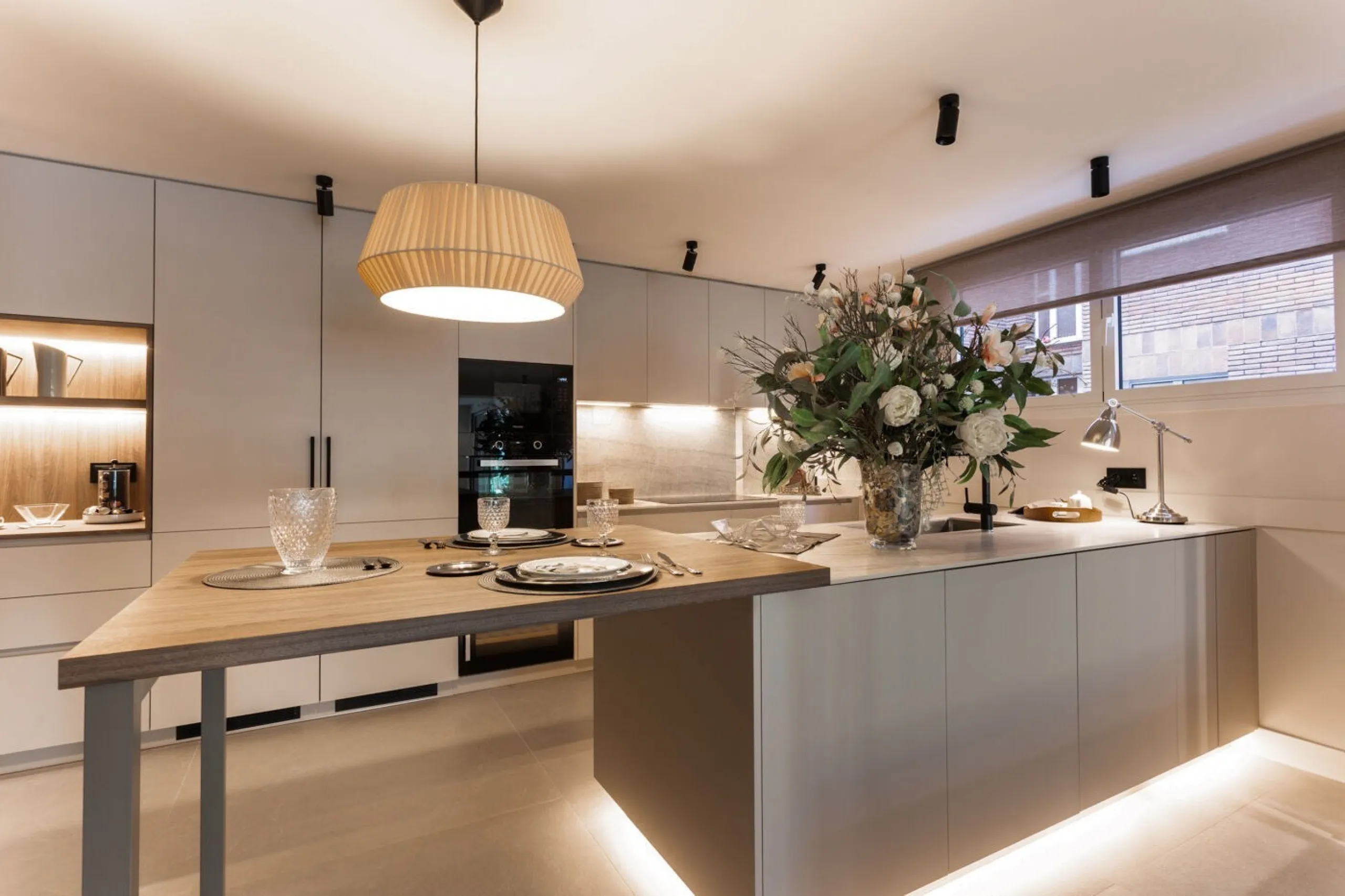 Elegant New Home in Turó Park with Terrace and Parking, Barcelona