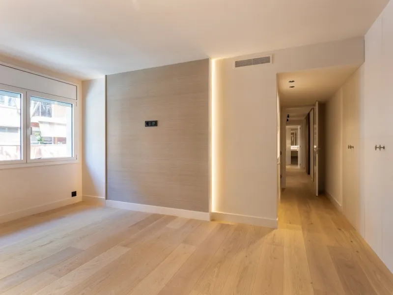 Elegant New Home in Turó Park with Terrace and Parking, Barcelona