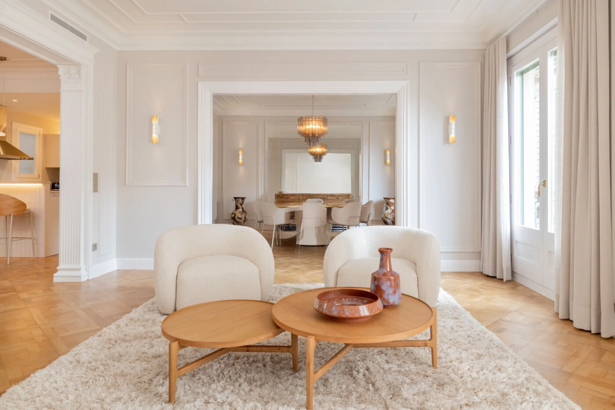 Modernist Gem in Sant Gervasi: Refurbished Apartment with Views and Three Suites, Barcelona