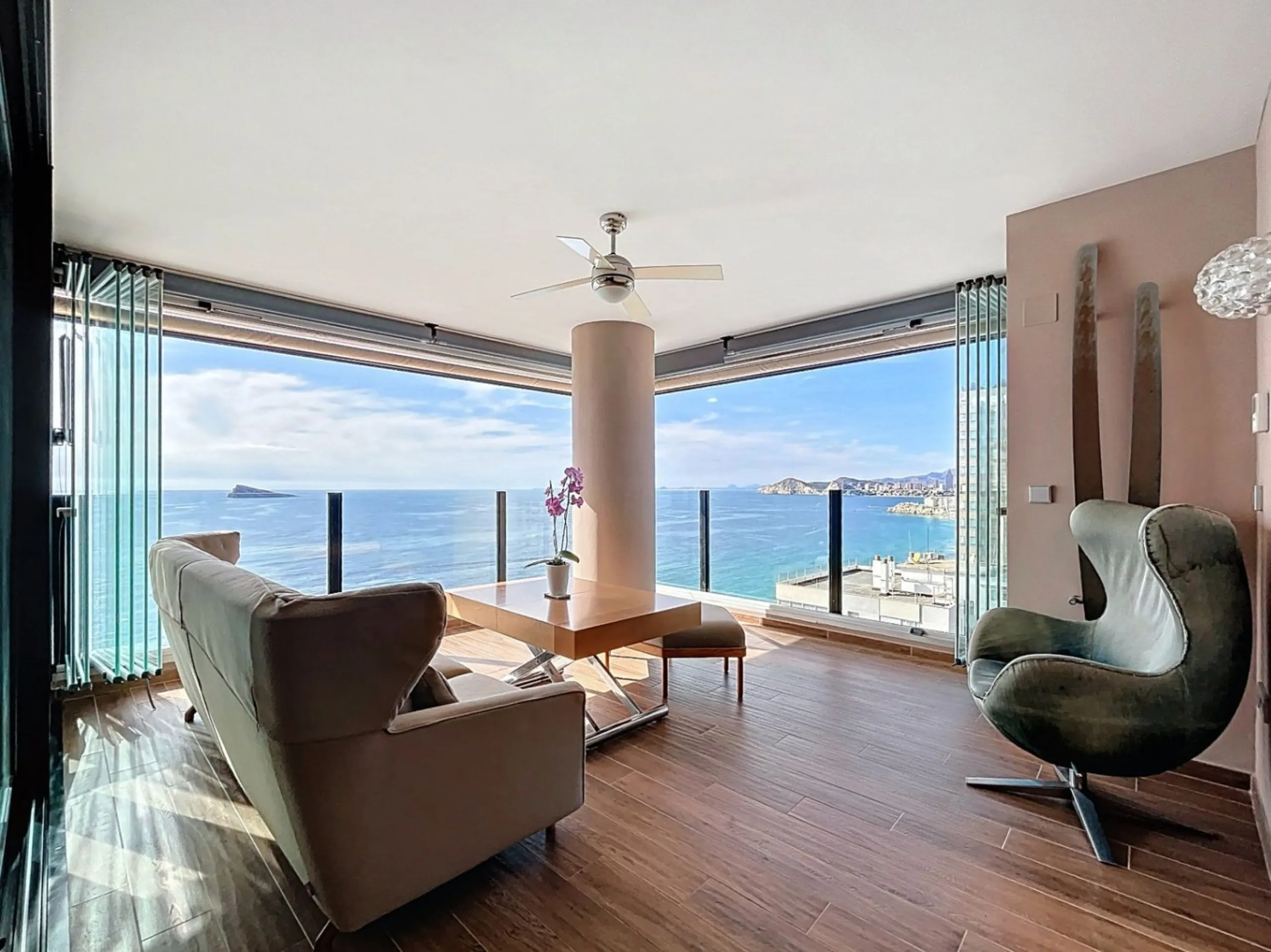 Renovated Apartment with Terrace and Sea Views in Playa de Levante, Benidorm