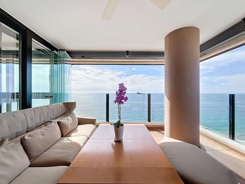 Renovated Apartment with Terrace and Sea Views in Playa de Levante, Benidorm