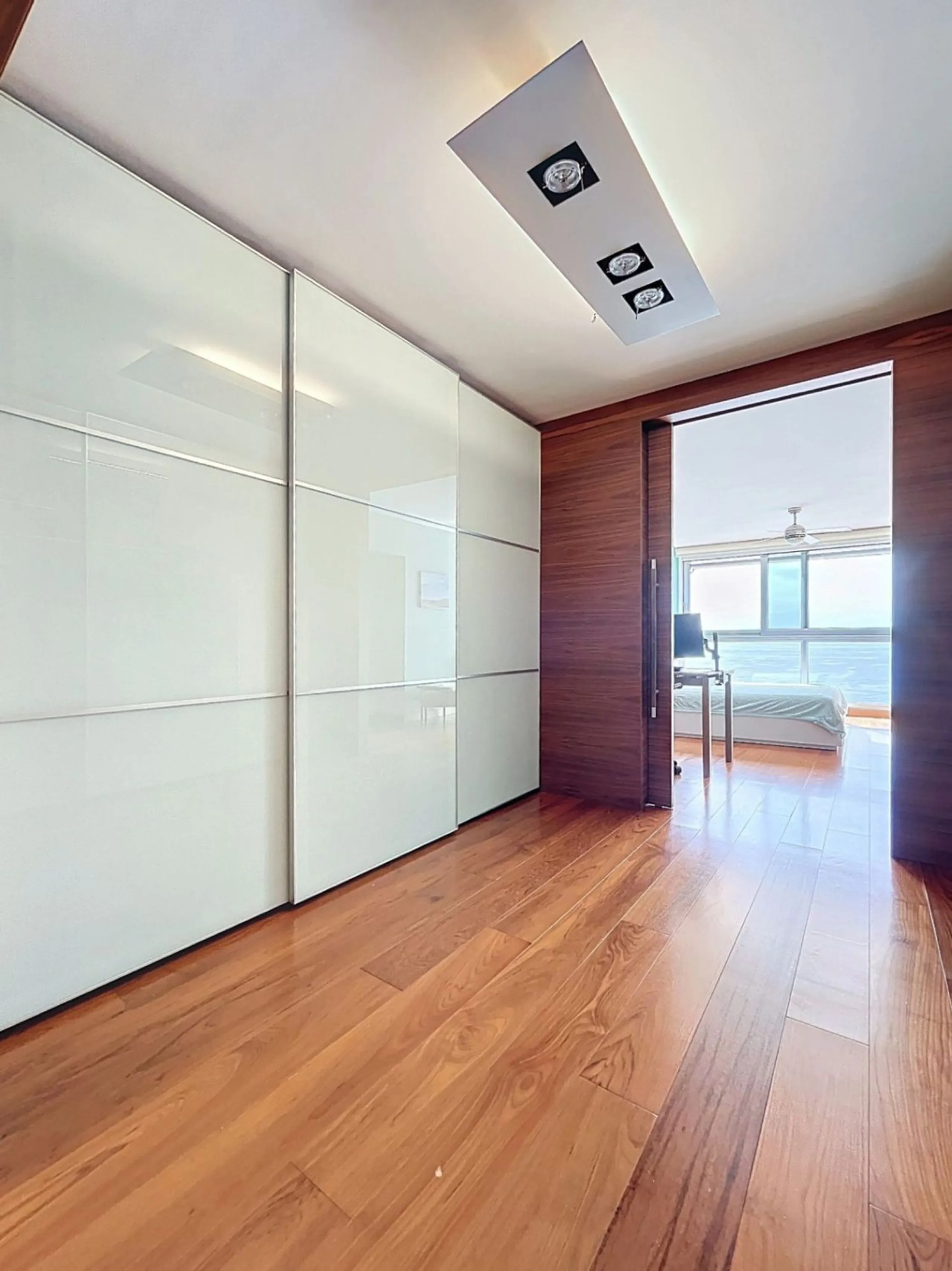 Renovated Apartment with Terrace and Sea Views in Playa de Levante, Benidorm