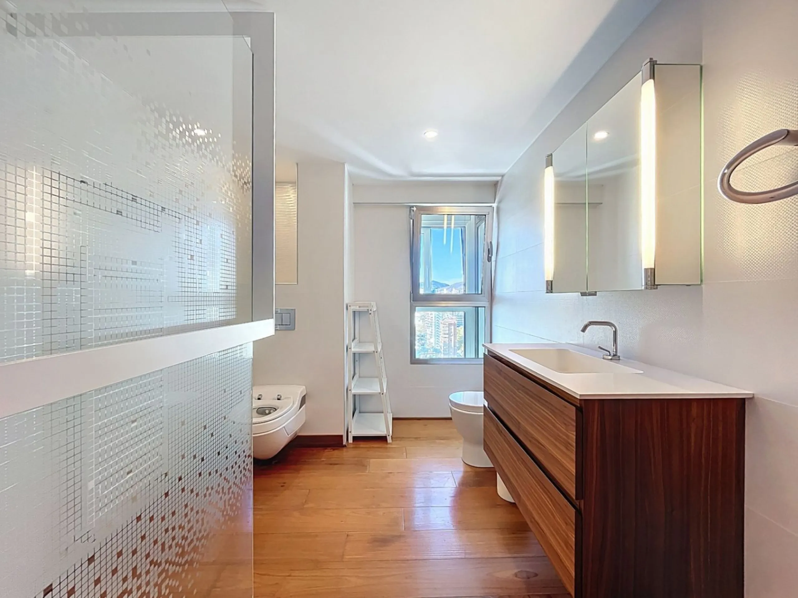 Renovated Apartment with Terrace and Sea Views in Playa de Levante, Benidorm