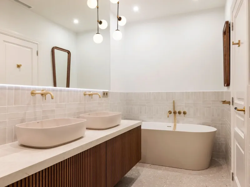 Modernist Gem in Sant Gervasi: Refurbished Apartment with Views and Three Suites, Barcelona