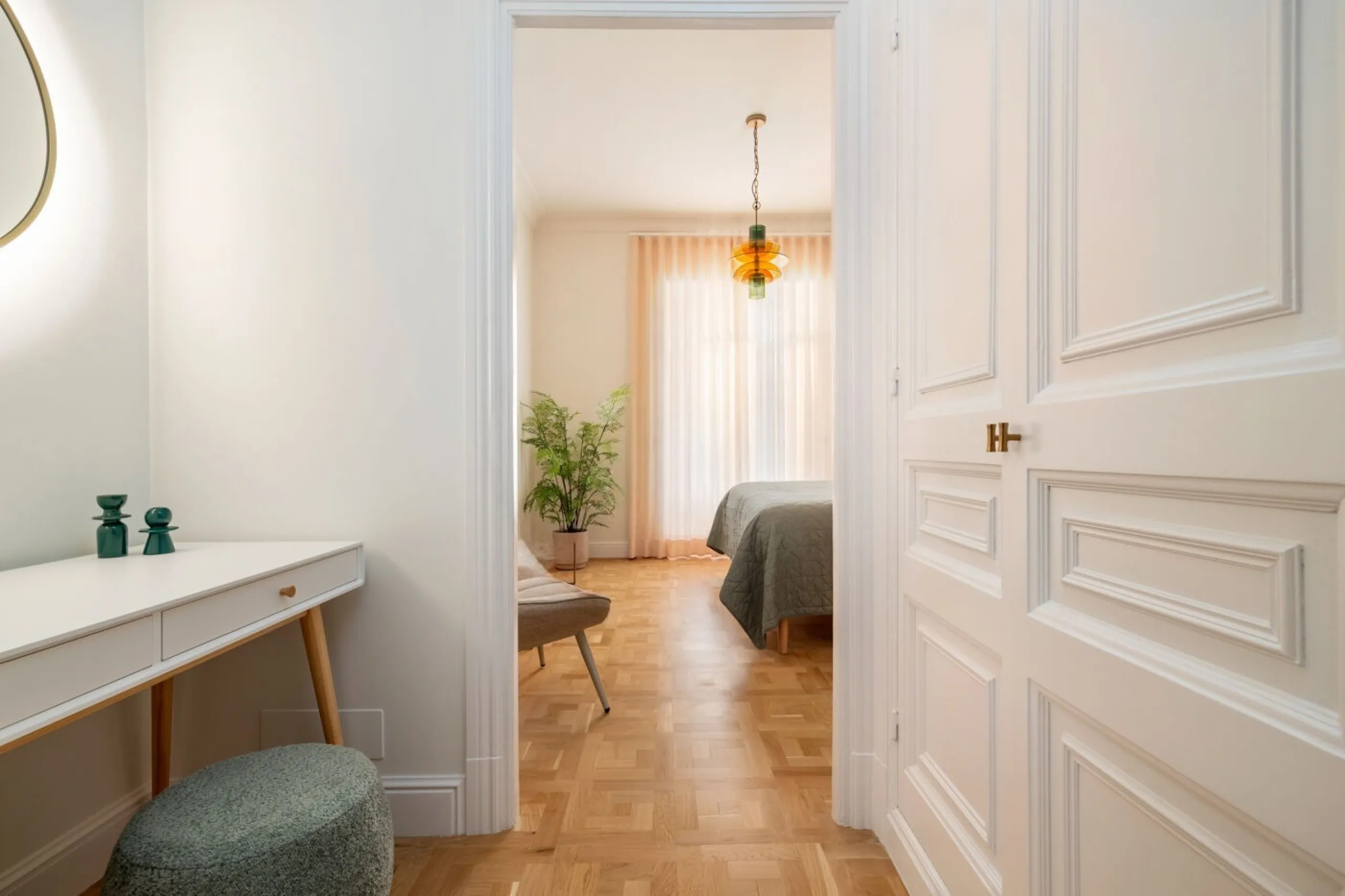 Modernist Gem in Sant Gervasi: Refurbished Apartment with Views and Three Suites, Barcelona