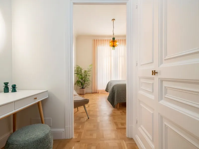 Modernist Gem in Sant Gervasi: Refurbished Apartment with Views and Three Suites, Barcelona