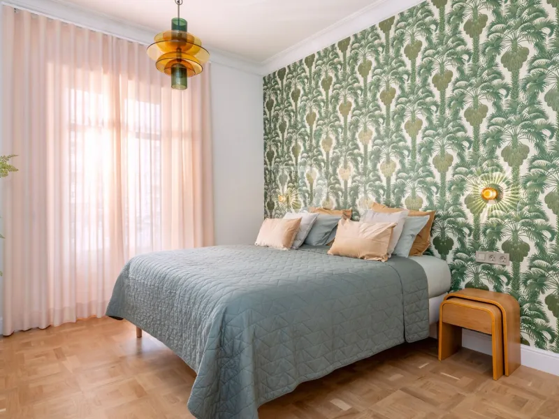 Modernist Gem in Sant Gervasi: Refurbished Apartment with Views and Three Suites, Barcelona