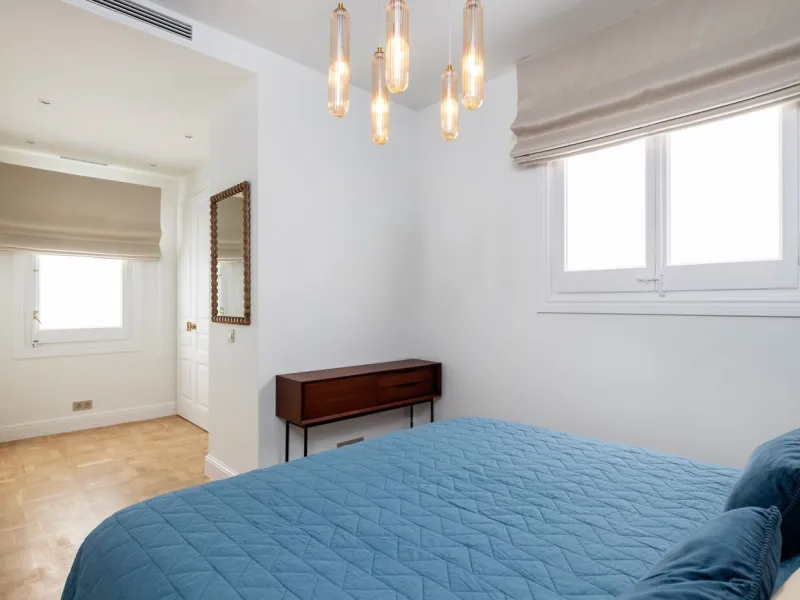 Modernist Gem in Sant Gervasi: Refurbished Apartment with Views and Three Suites, Barcelona