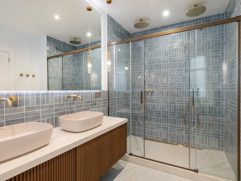 Modernist Gem in Sant Gervasi: Refurbished Apartment with Views and Three Suites, Barcelona