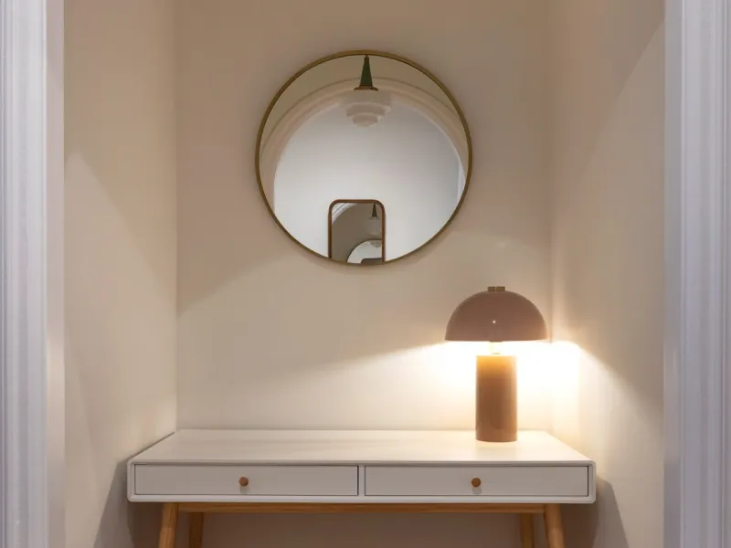 Modernist Gem in Sant Gervasi: Refurbished Apartment with Views and Three Suites, Barcelona