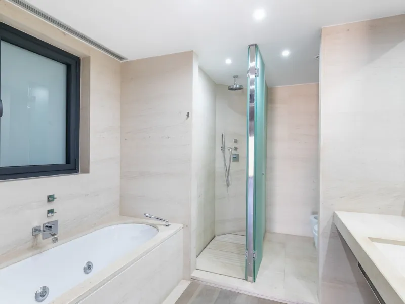 High-Floor Apartment Overlooking La Pedrera on Passeig de Gracia, Barcelona