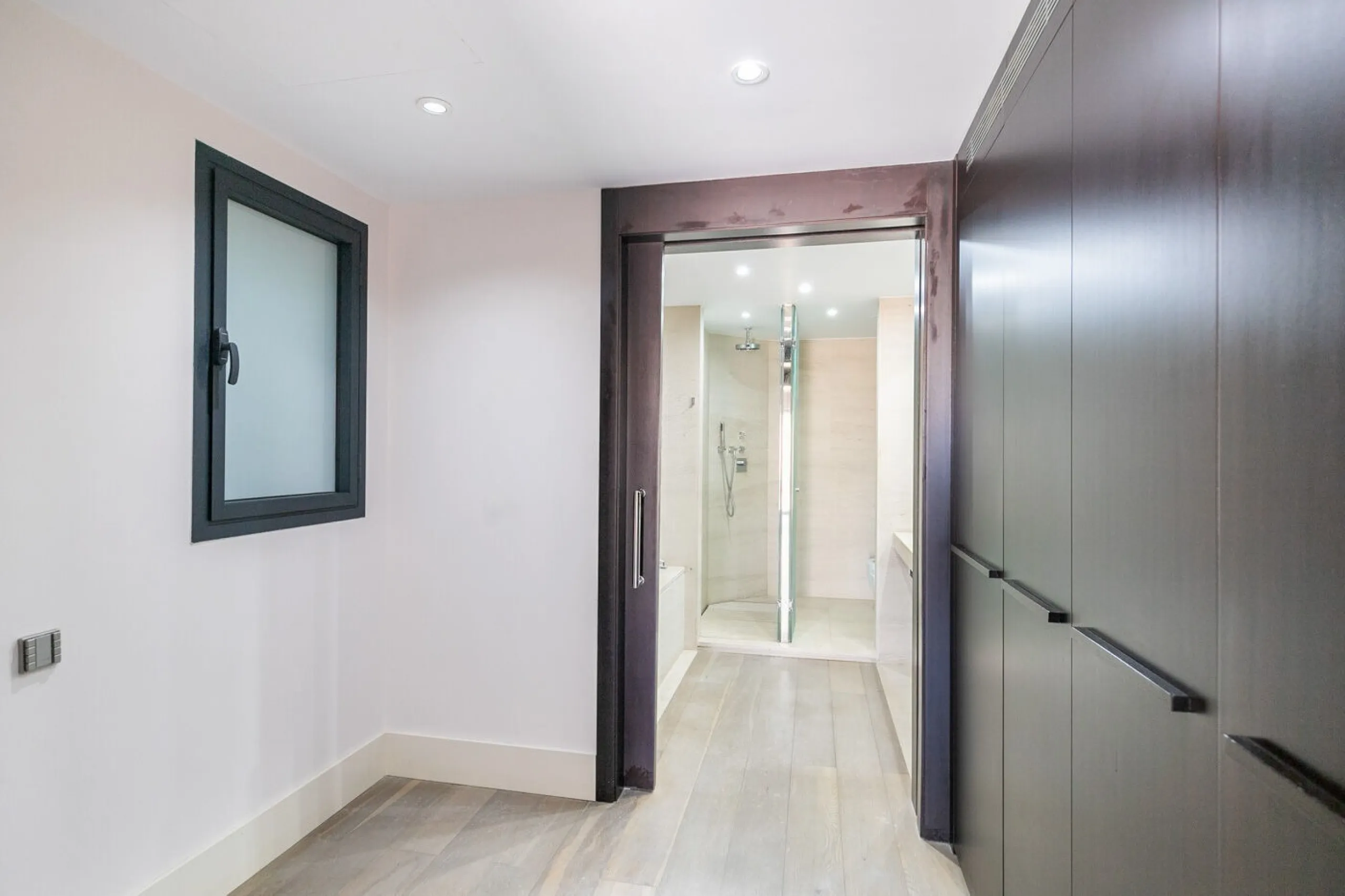 High-Floor Apartment Overlooking La Pedrera on Passeig de Gracia, Barcelona