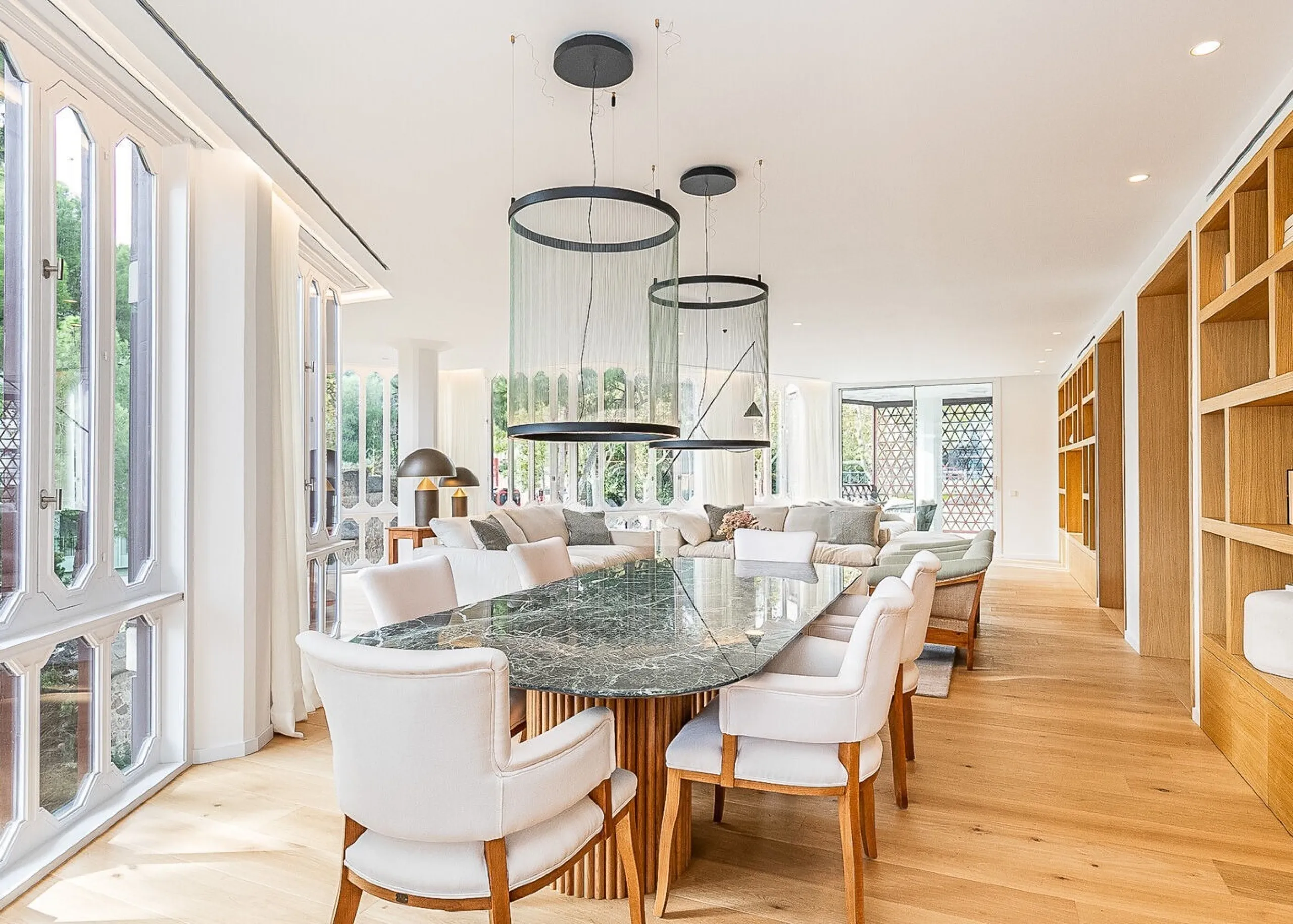Fully Renovated High-End Apartment with Pool and Parking in Pedralbes, Barcelona