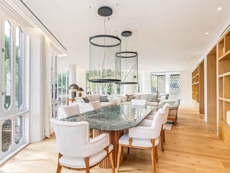 Fully Renovated High-End Apartment with Pool and Parking in Pedralbes, Barcelona