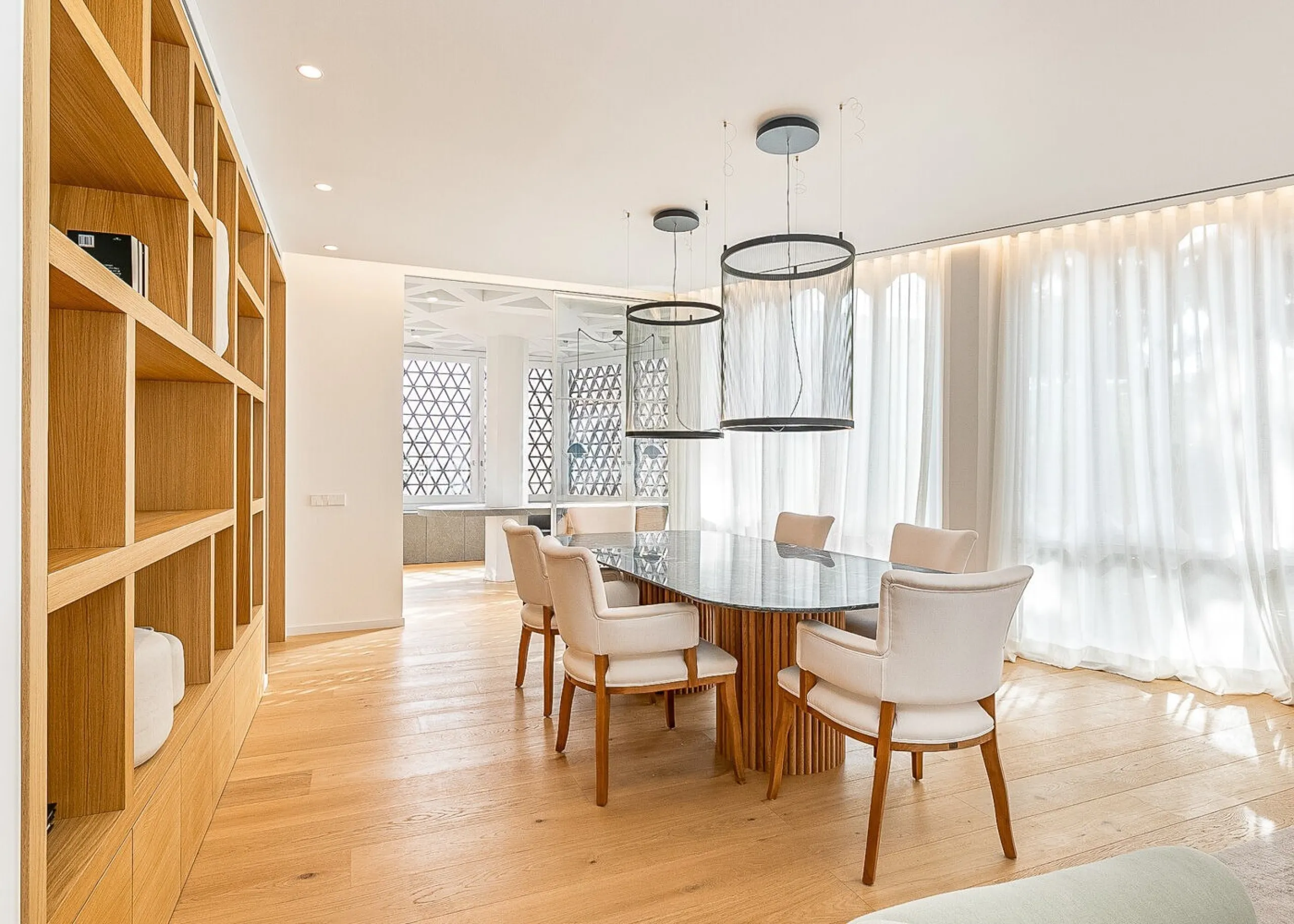 Fully Renovated High-End Apartment with Pool and Parking in Pedralbes, Barcelona