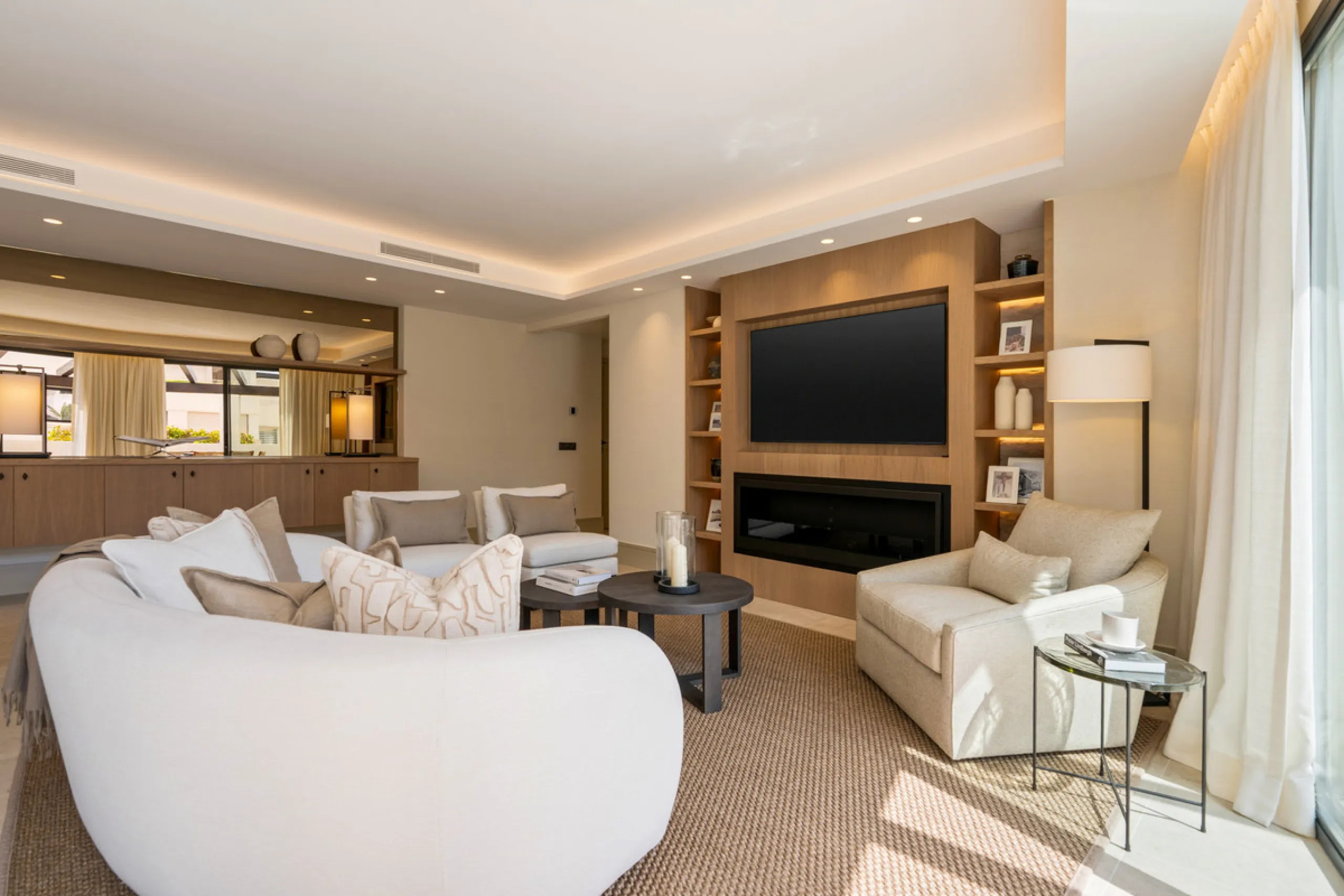 Apartment - Ground Floor Apartment в продаже в Marbella, Málaga. В доме 3 спален и 2 ванных комнат. Площадь дома 149 м²