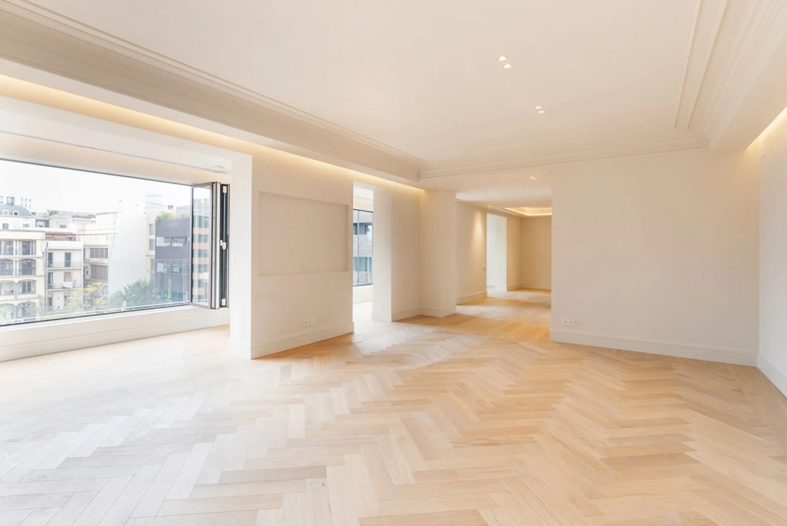 Exclusivo piso reformado con terraza en el corazón del Eixample, a pasos del Passeig de Gracia, Barcelona