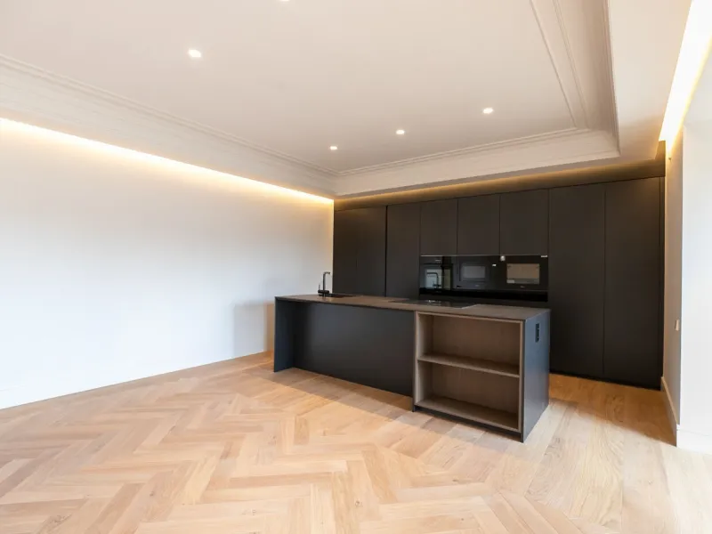Exclusivo piso reformado con terraza en el corazón del Eixample, a pasos del Passeig de Gracia, Barcelona