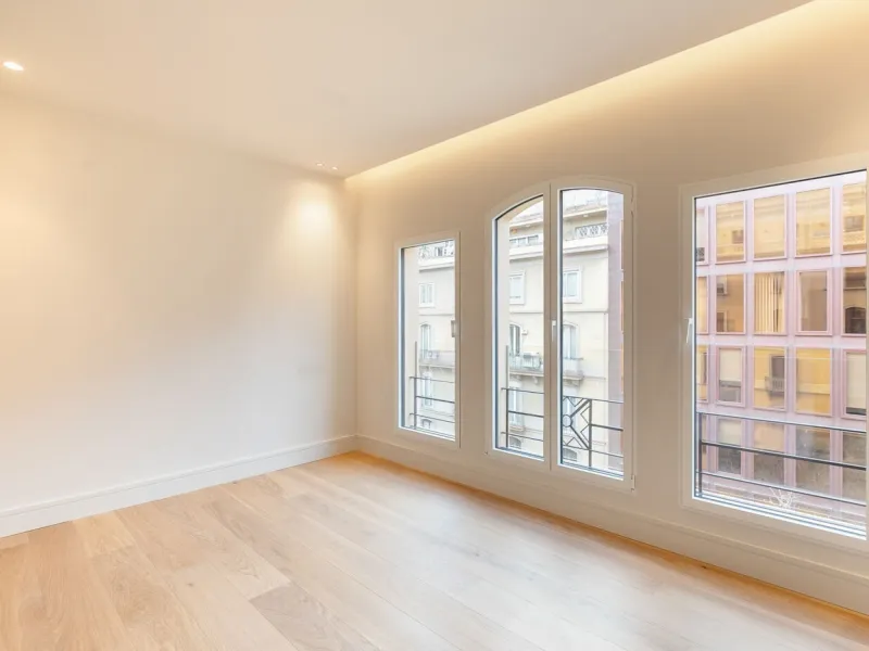 Exclusivo piso reformado con terraza en el corazón del Eixample, a pasos del Passeig de Gracia, Barcelona