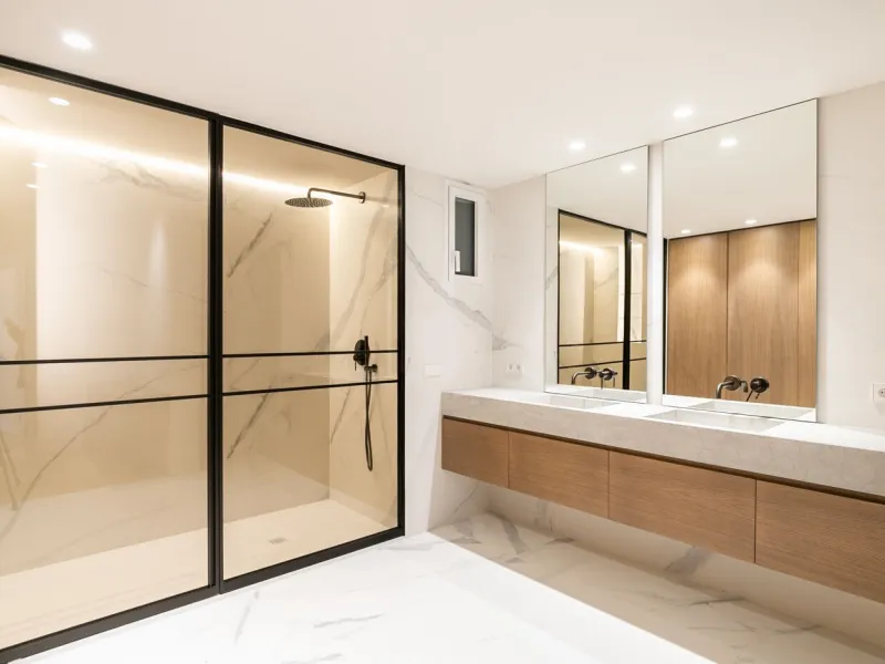 Exclusivo piso reformado con terraza en el corazón del Eixample, a pasos del Passeig de Gracia, Barcelona
